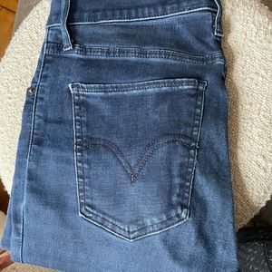 Dark Blue Levi Skinny Jeans